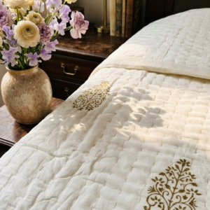 Safaid Zari - MulMul Cotton Quilt